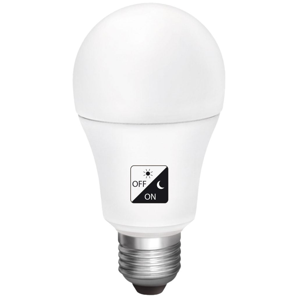 BOMBILLA LED MATEL SENSOR CREPUSCULAR E27 10W FRÍA