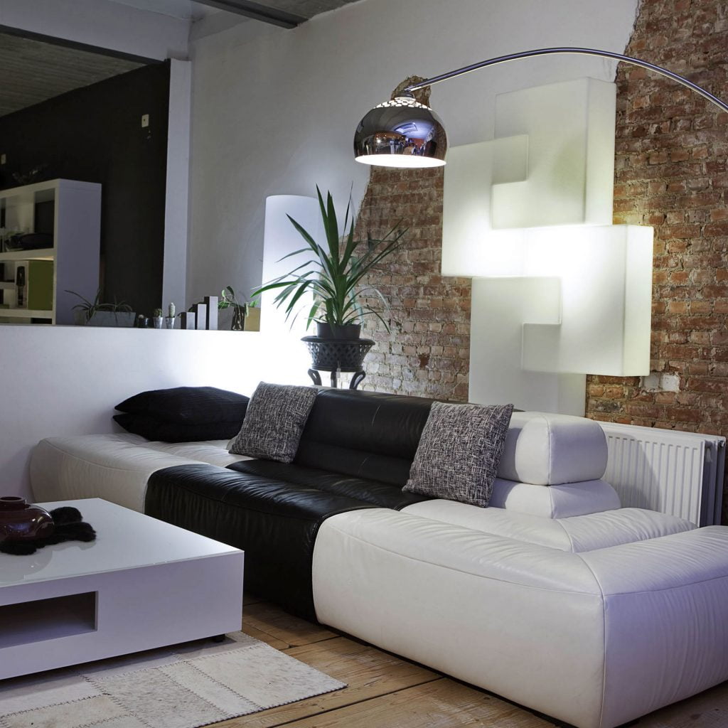 BOMBILLA LED MATEL FILAMENTO E27 G45 4W FRÍA OPAL instalada