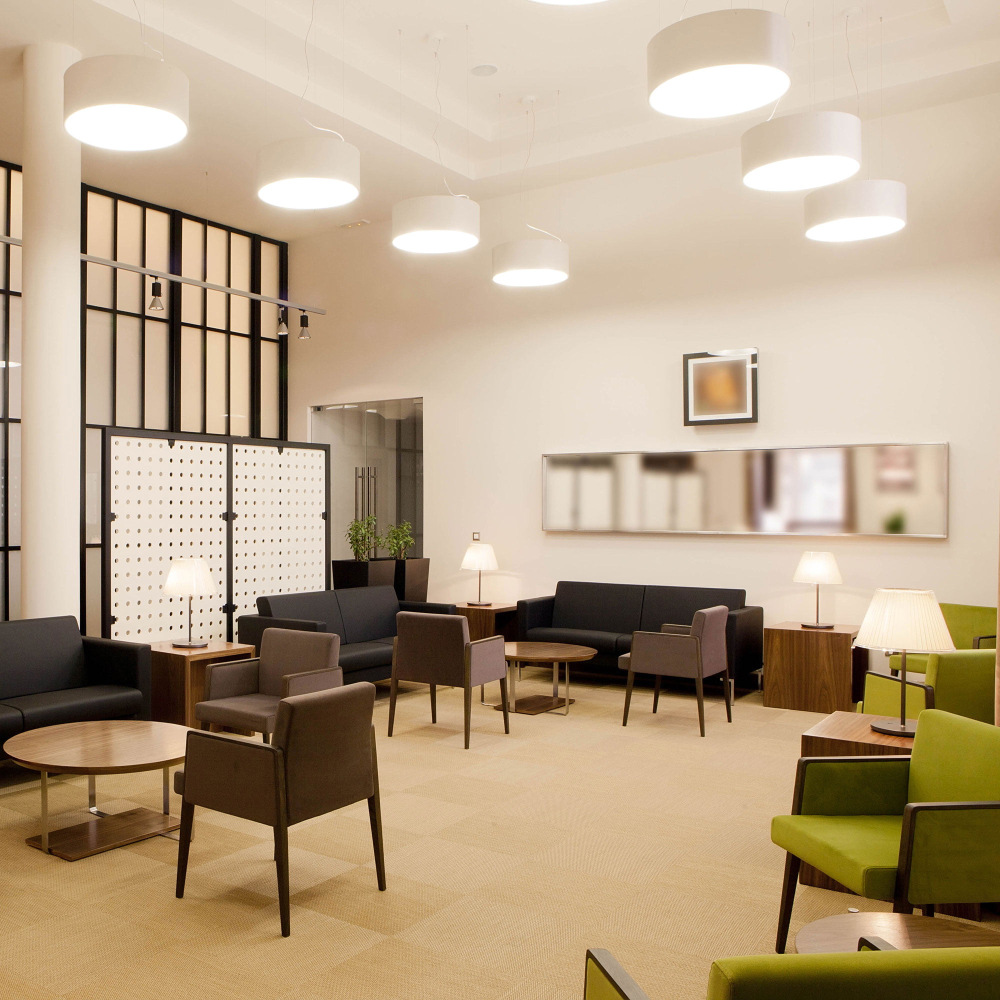 BOMBILLA LED MATEL ESTÁNDAR E27 15W CÁLIDA instalada