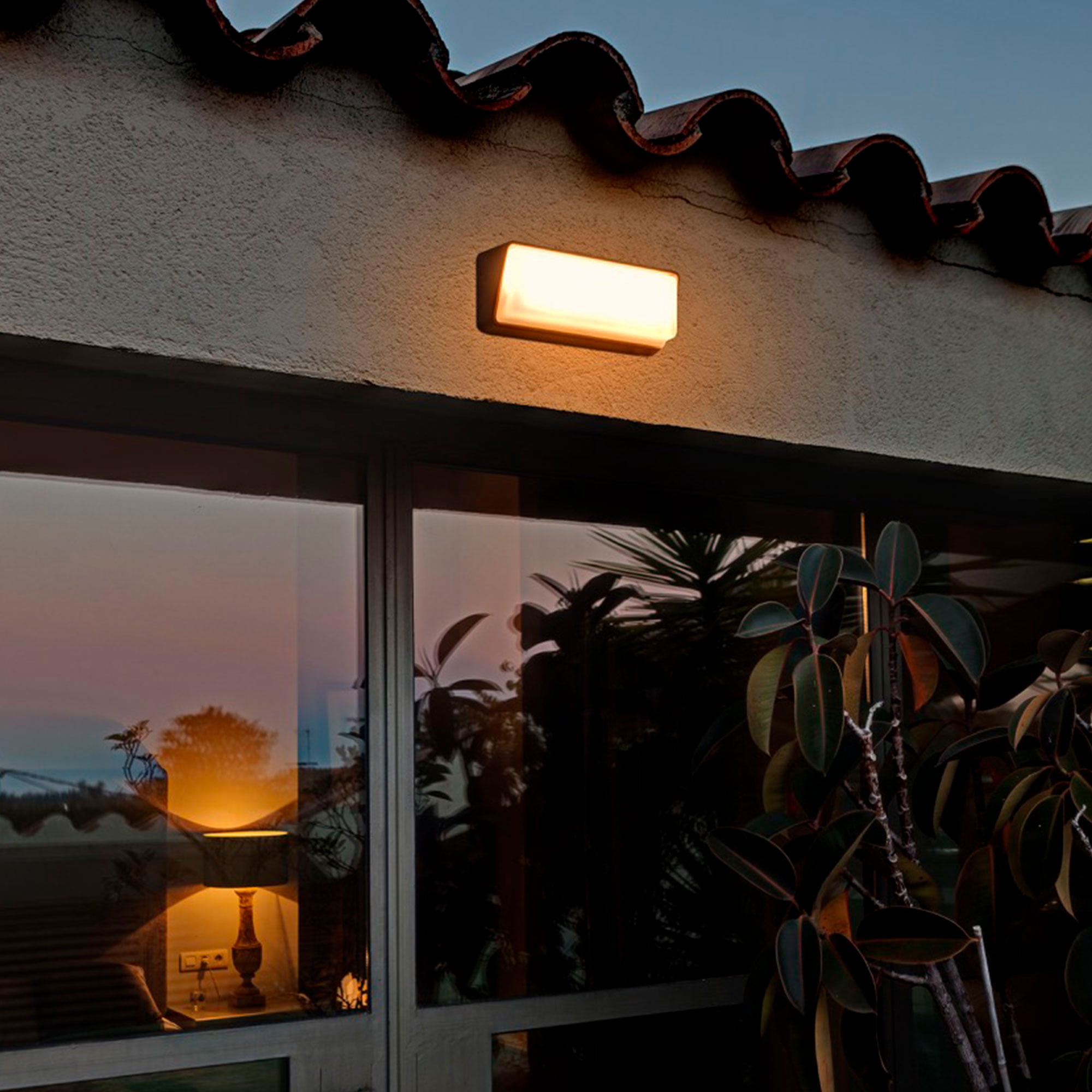 APLIQUE LED MATEL IP65 OVAL NEGRO 9W CÁLIDA - Imagen 2